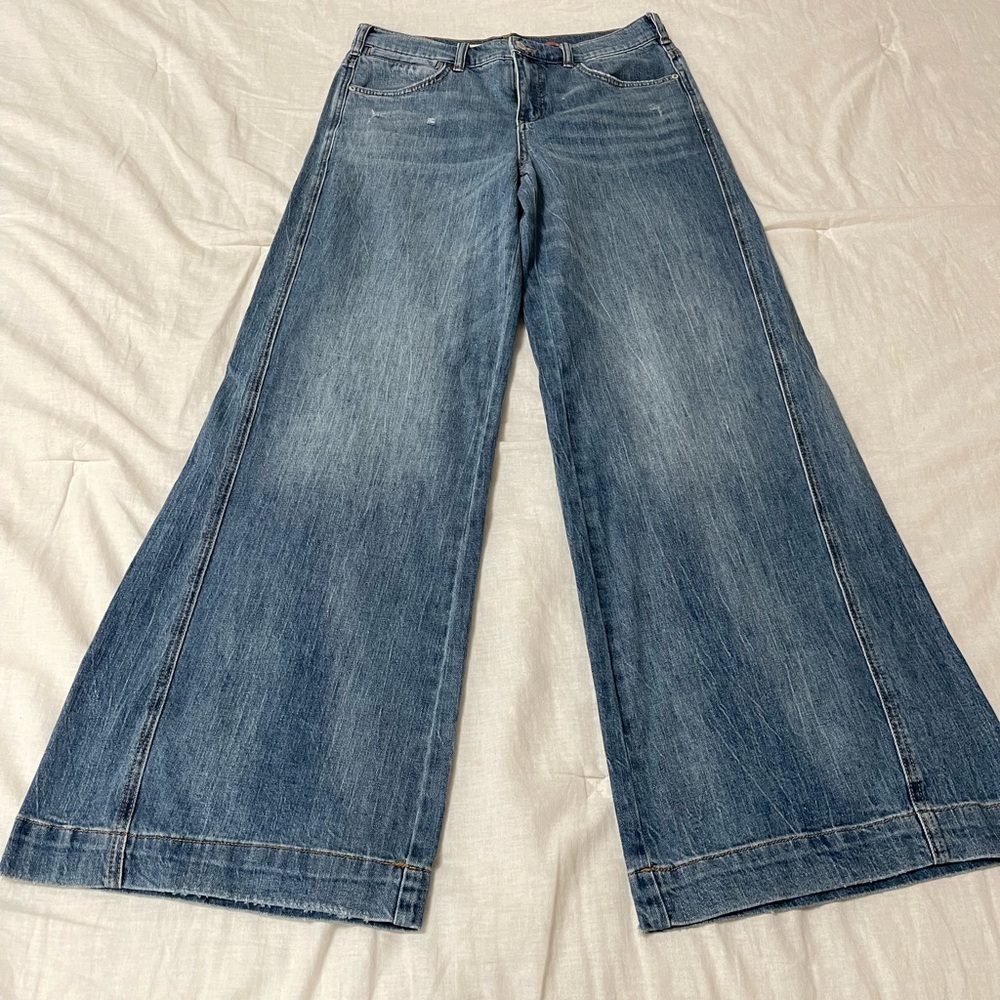 New w/out Tags Anthropologie Pilcro Wide Leg Jeans - size 29